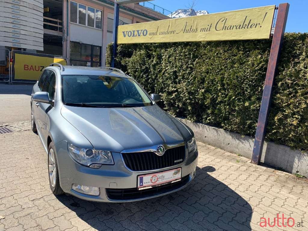 2012' Skoda Superb photo #3