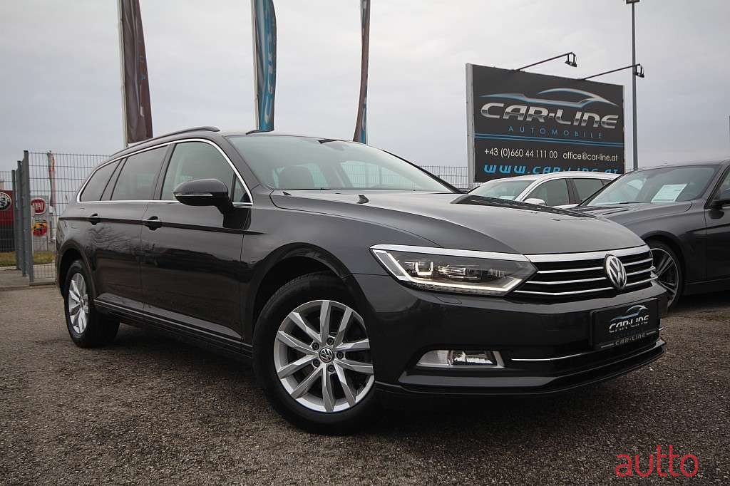 2018' Volkswagen Passat photo #1