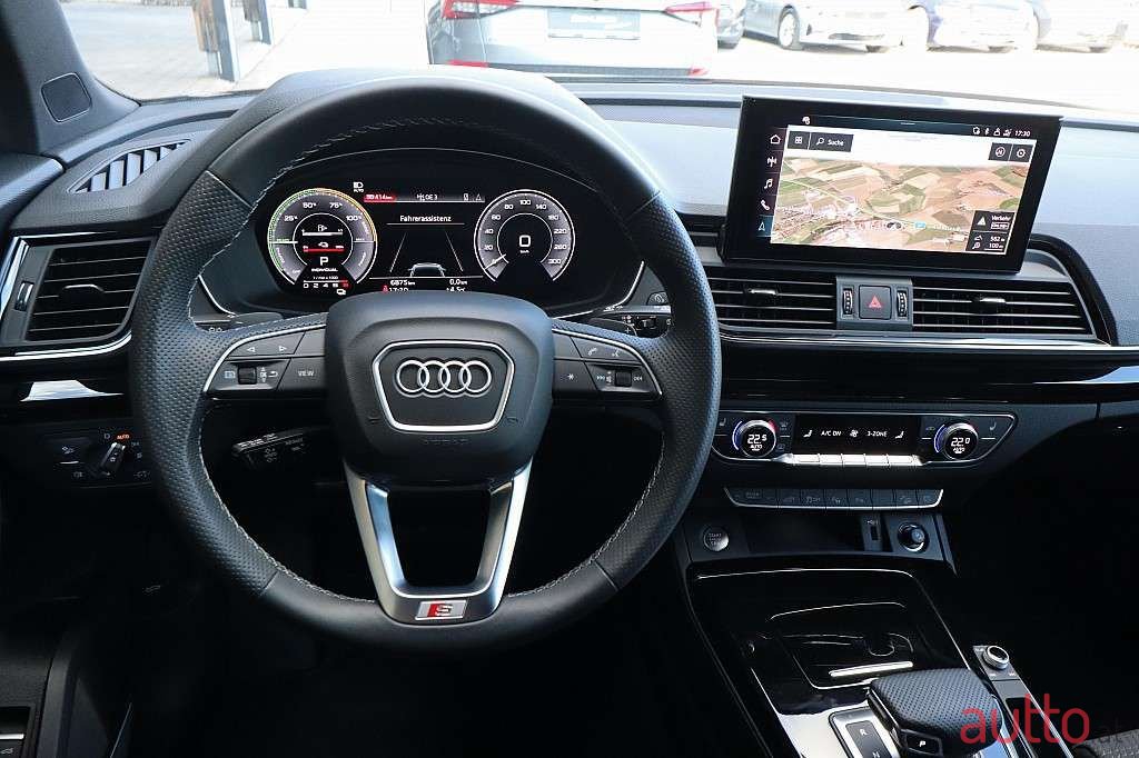 2022' Audi Q5 photo #6