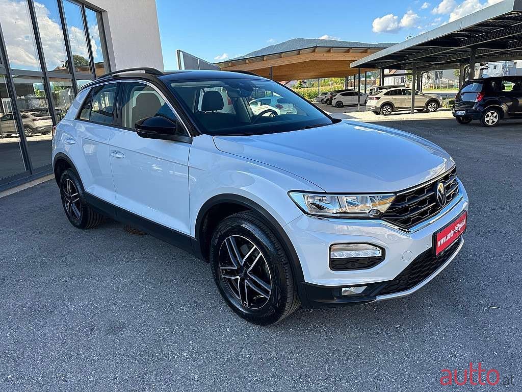 2021' Volkswagen T-Roc photo #1