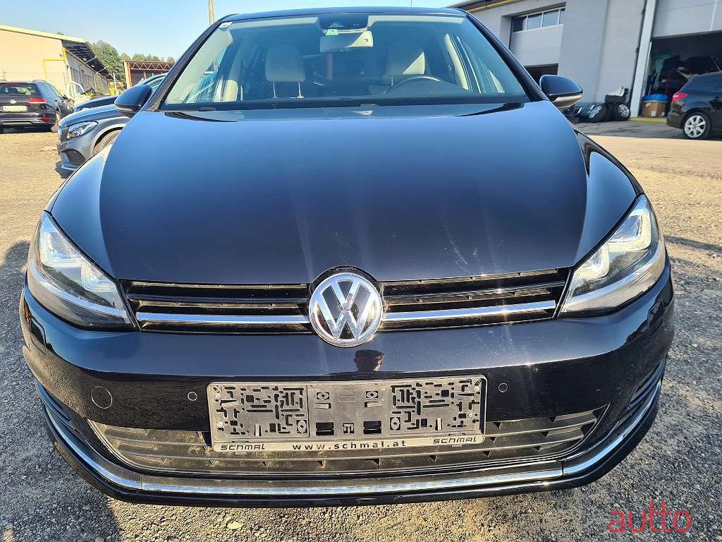 2013' Volkswagen Golf photo #3