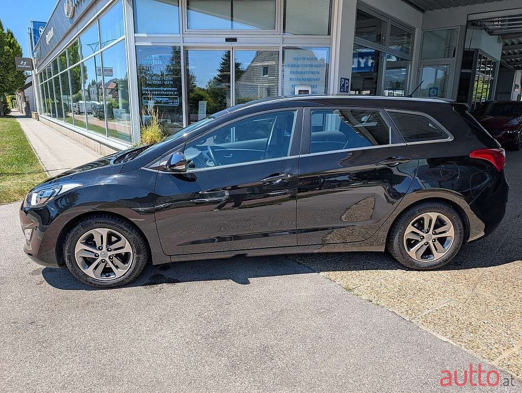 2015' Hyundai i30 photo #2