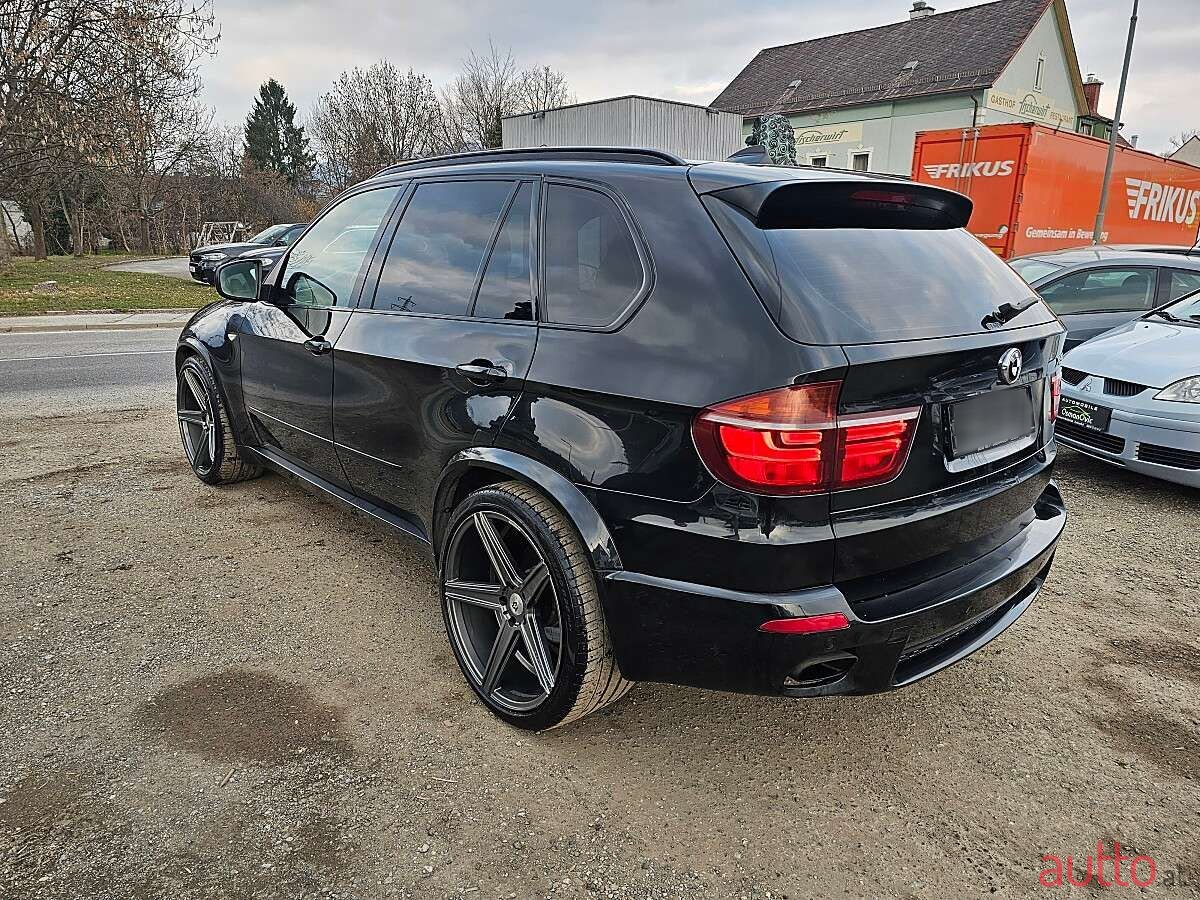 2011' BMW X5 photo #2