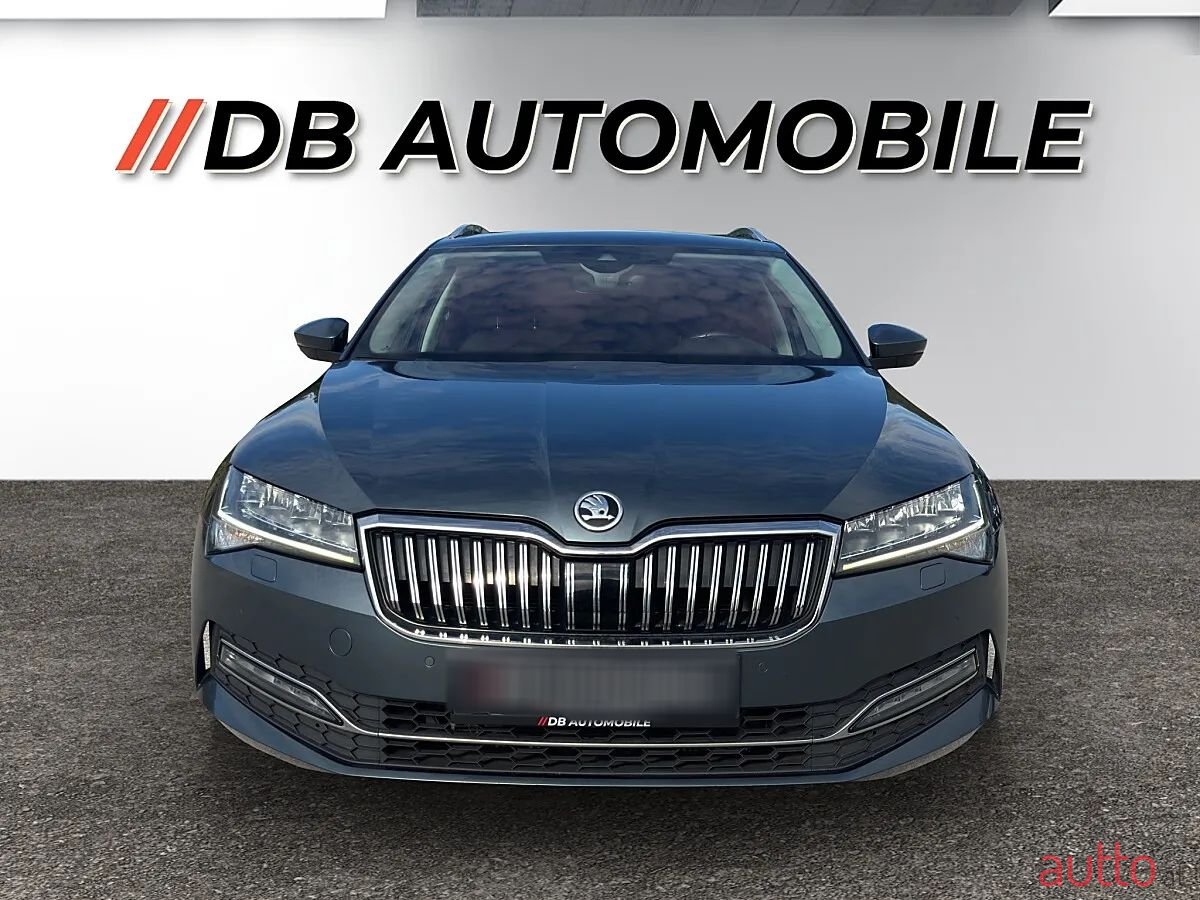 2021' Skoda Superb photo #2