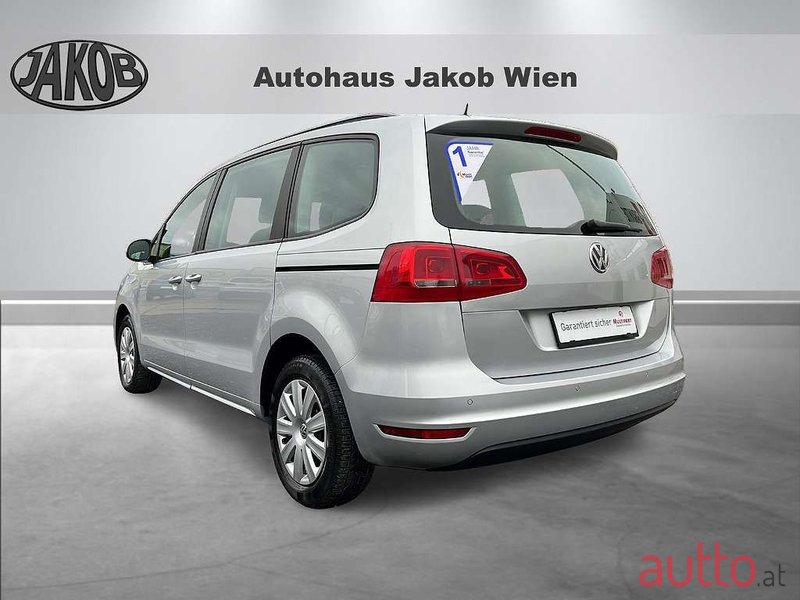 2013' Volkswagen Sharan photo #3