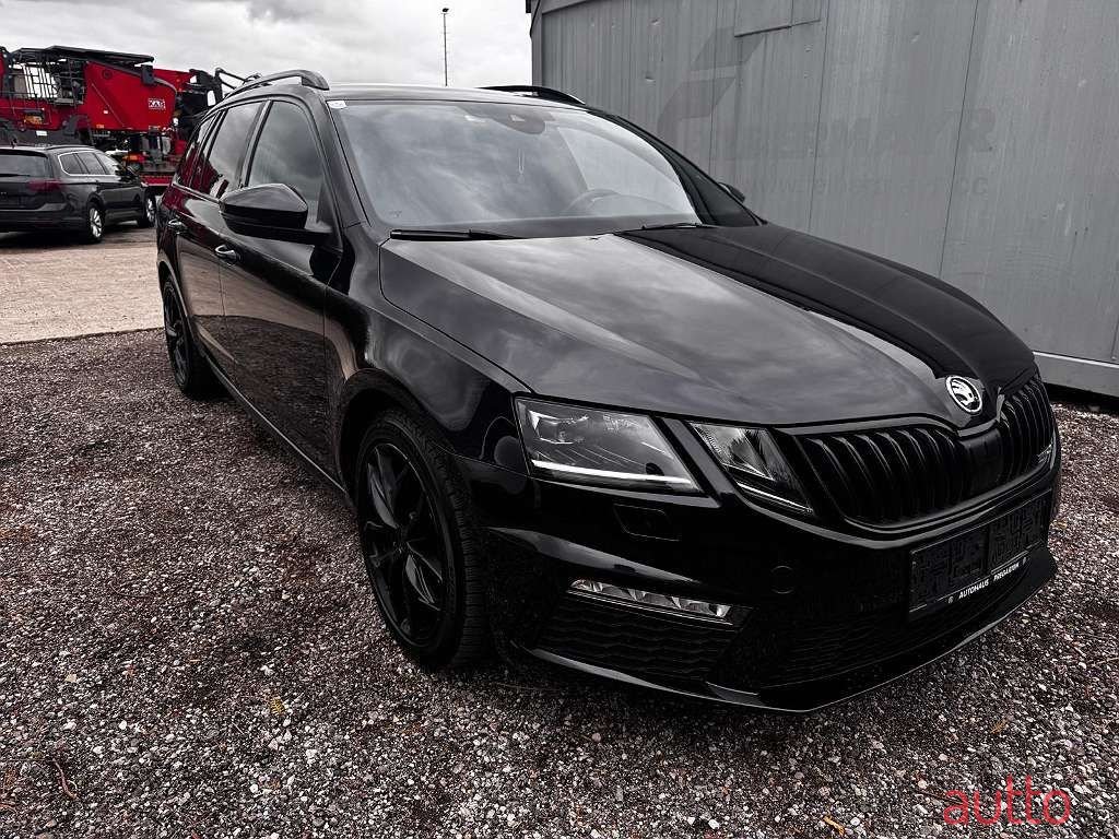 2017' Skoda Octavia photo #1