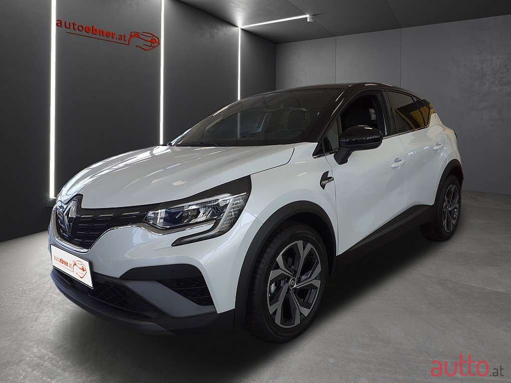2021' Renault Captur photo #1