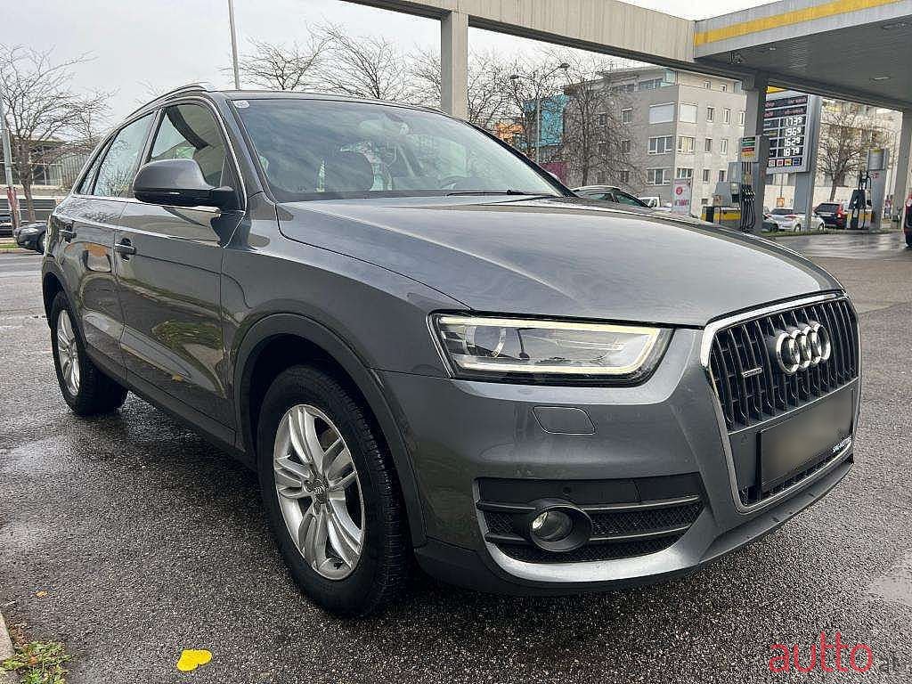 2012' Audi Q3 photo #6