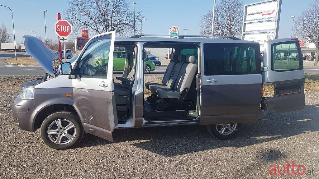 2006' Volkswagen T5 photo #6