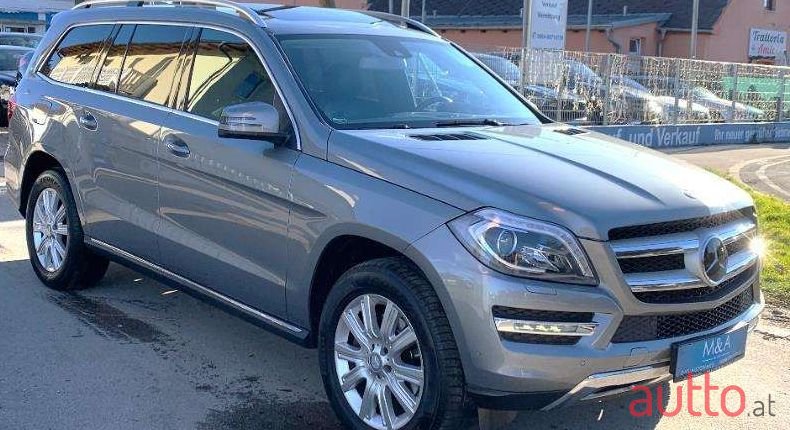 2016' Mercedes-Benz Gl-Klasse photo #3