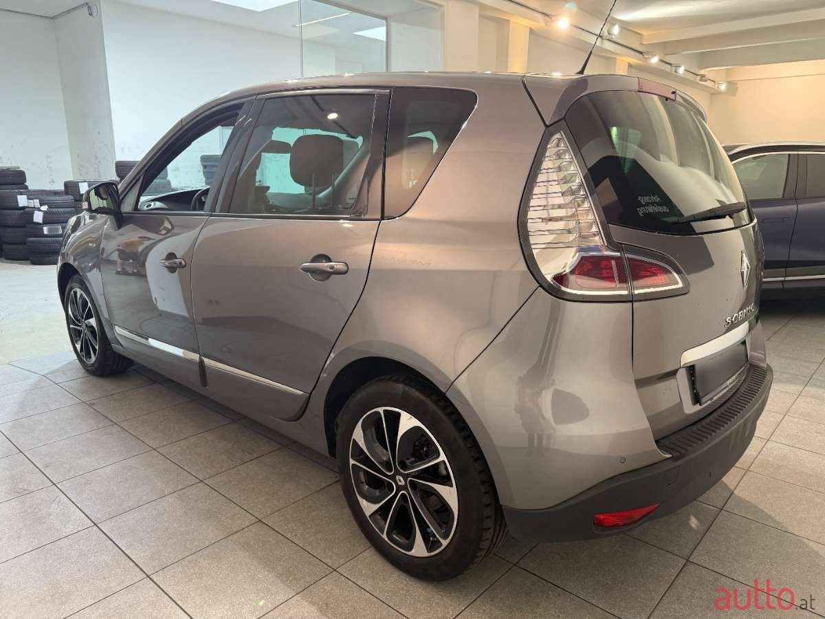 2016' Renault Scenic photo #5