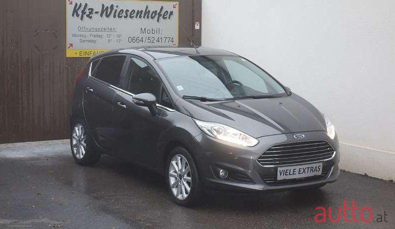 2015' Ford Fiesta photo #1