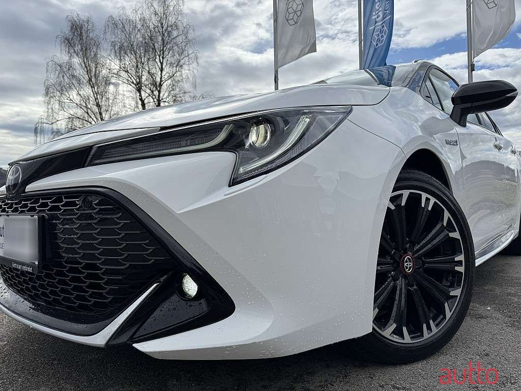2021' Toyota Corolla photo #3