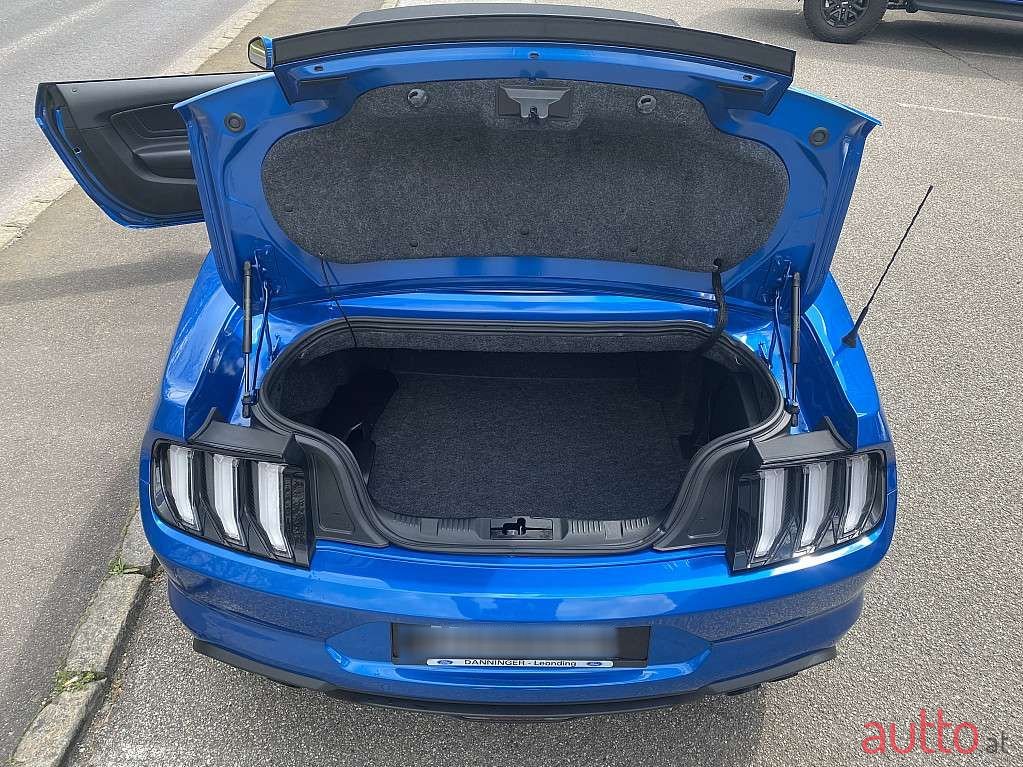 2021' Ford Mustang photo #6