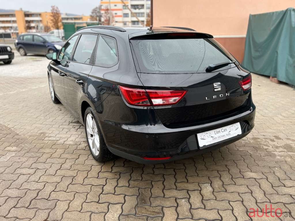 2013' SEAT Leon photo #3