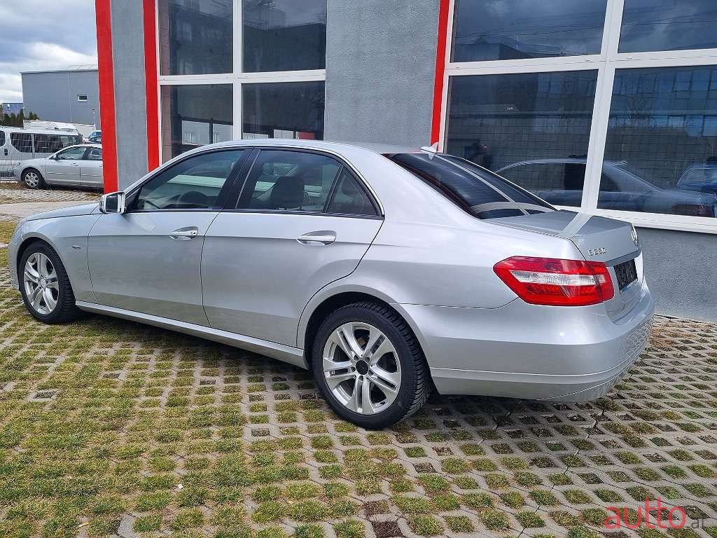 2009' Mercedes-Benz E-Klasse photo #5