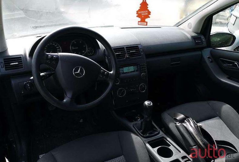 2005' Mercedes-Benz A-Klasse photo #3
