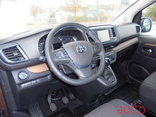 2023' Toyota ProAce photo #5