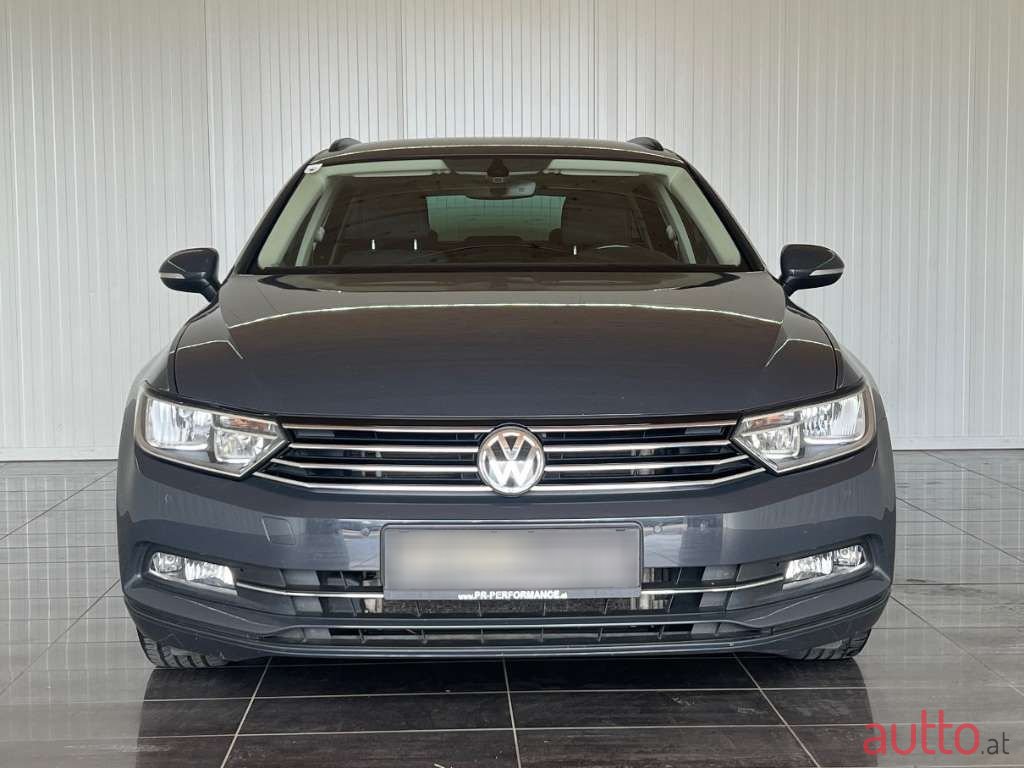 2018' Volkswagen Passat photo #3