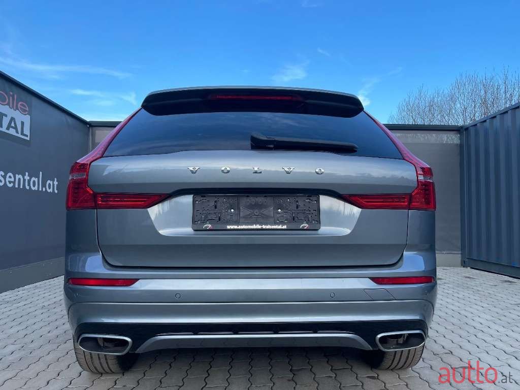 2017' Volvo XC60 photo #5