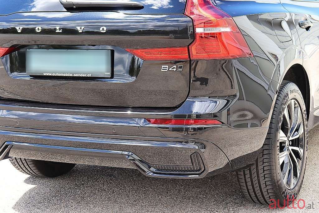 2023' Volvo XC60 photo #5