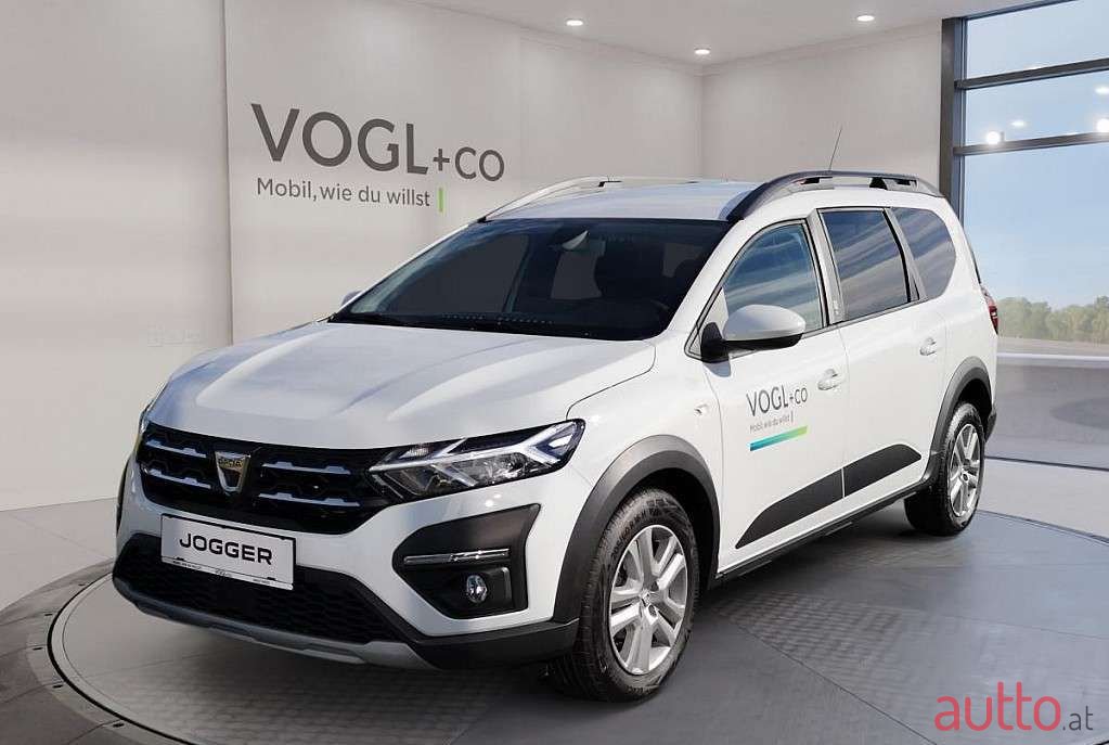 2022' Dacia Jogger photo #1
