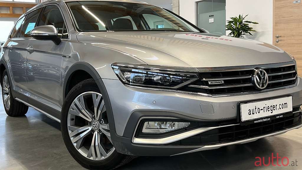 2019' Volkswagen Passat photo #4