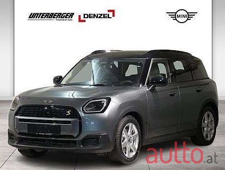 2024' MINI Countryman photo #1