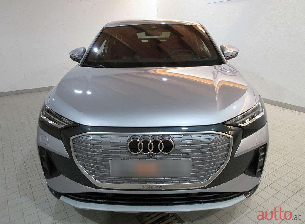 2023' Audi Q4 photo #2