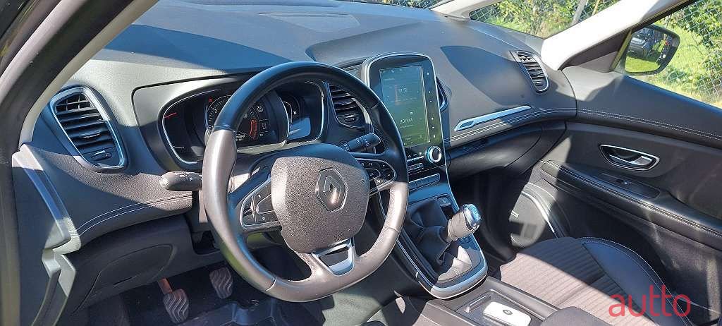 2017' Renault Scenic photo #6