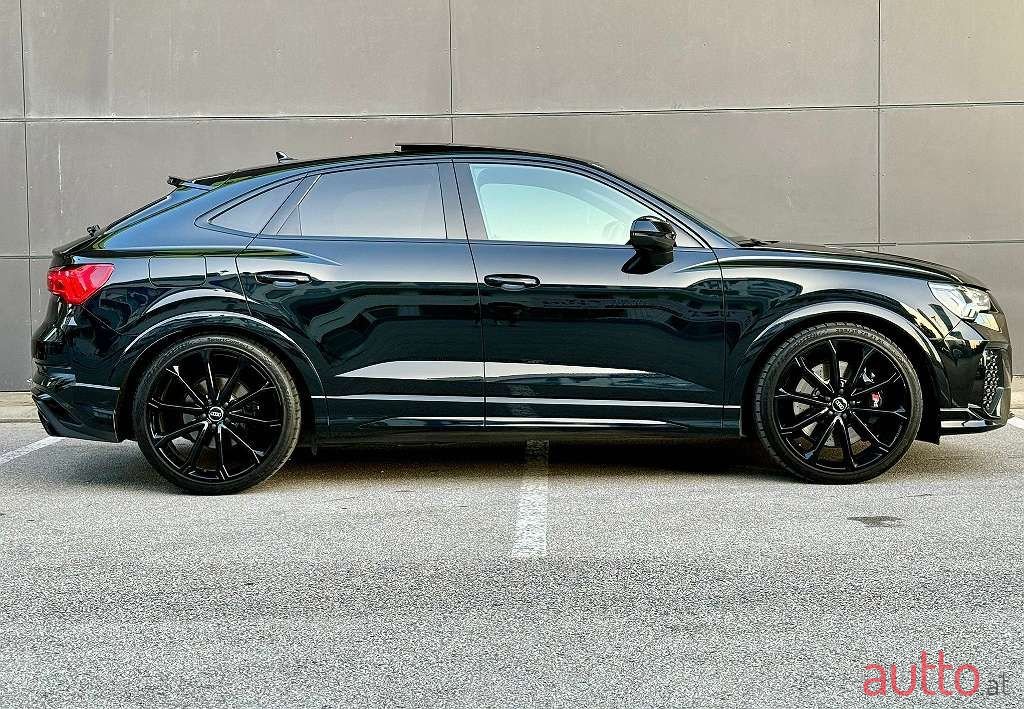2020' Audi Q3 photo #4