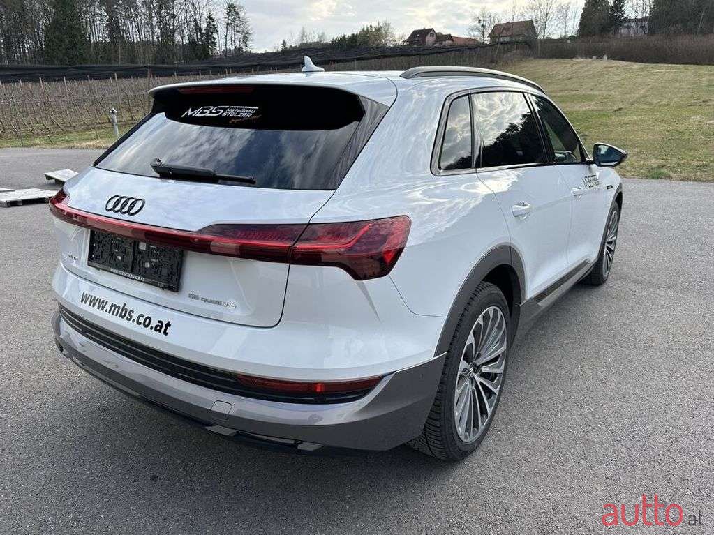 2020' Audi e-tron photo #5
