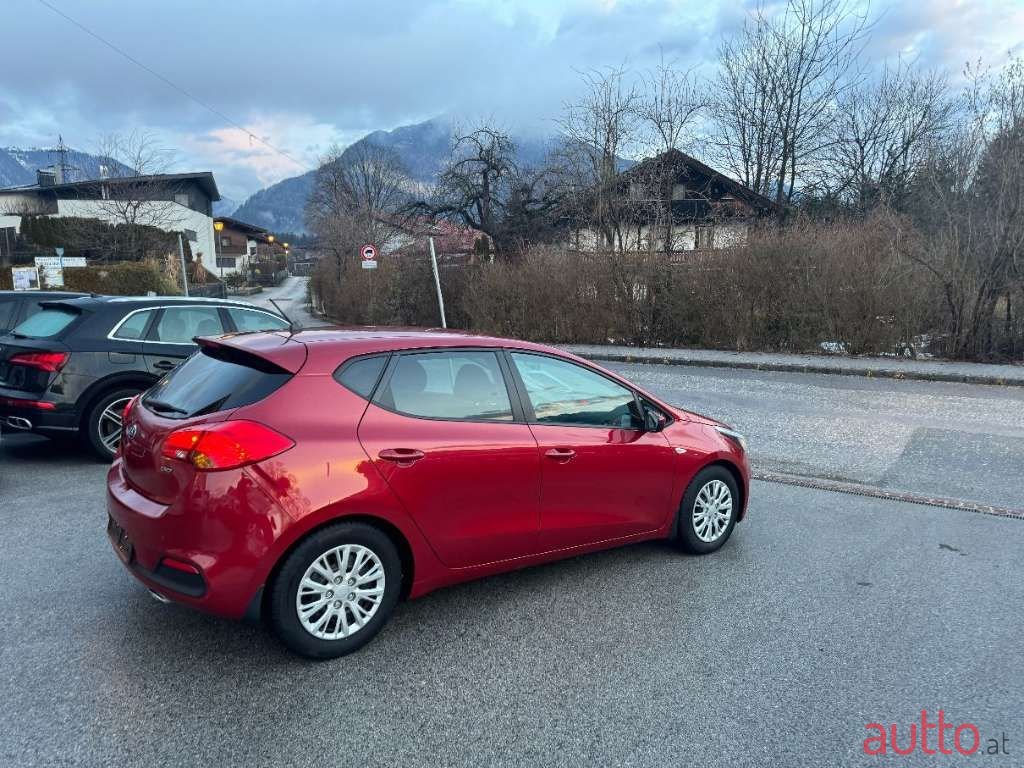 2015' Kia Ceed photo #2