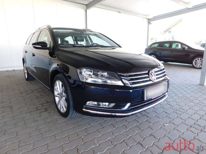 2012' Volkswagen Passat photo #1