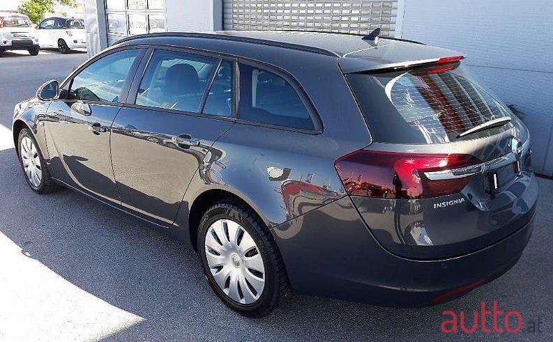 2014' Opel Insignia photo #2