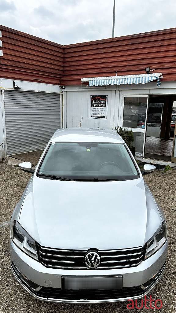 2014' Volkswagen Passat photo #6