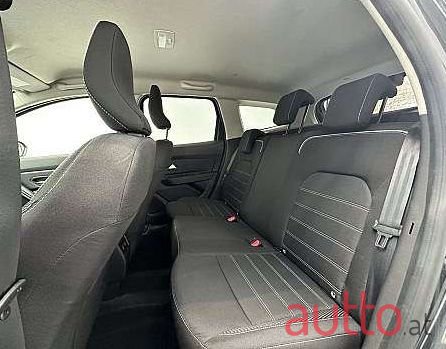2022' Dacia Duster photo #5