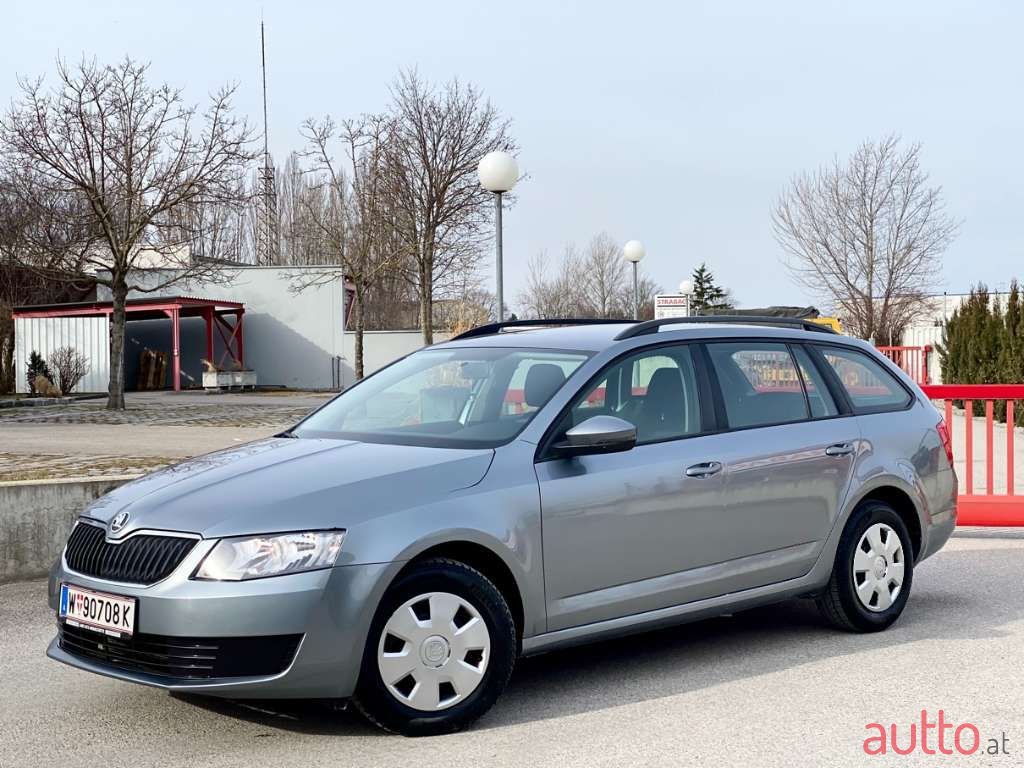 2013' Skoda Octavia photo #3