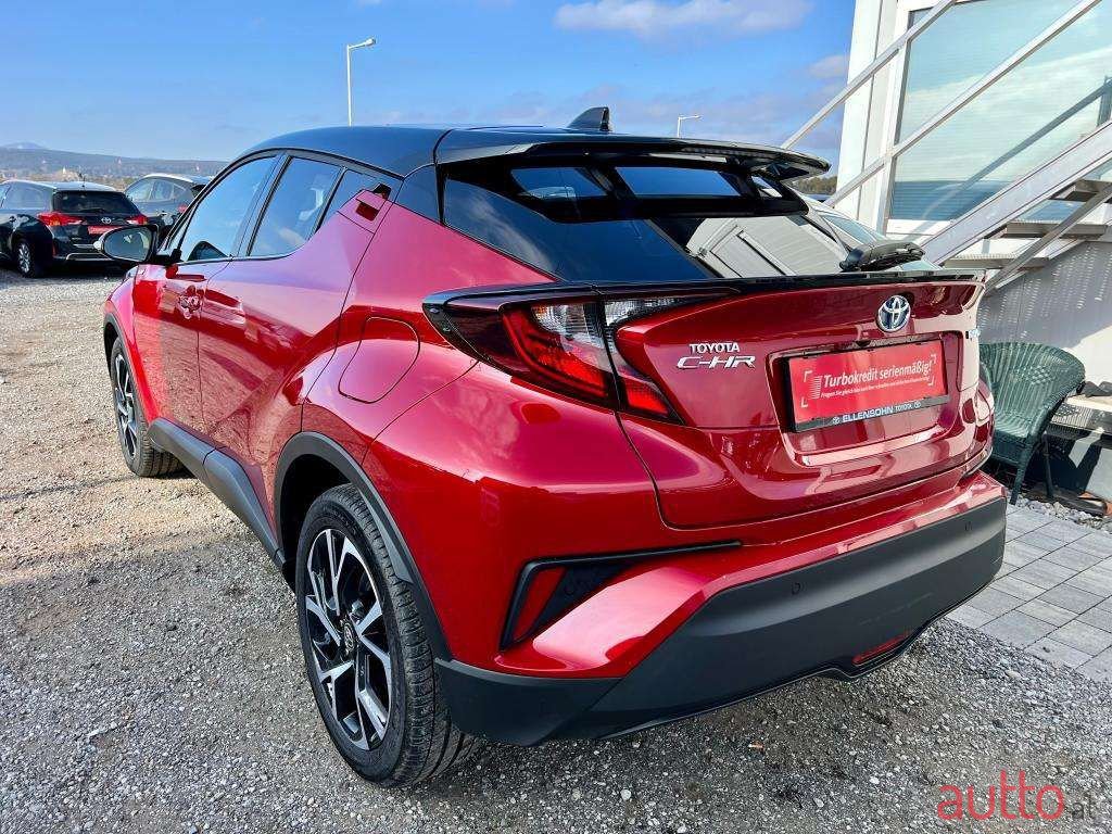 2022' Toyota C-Hr photo #3