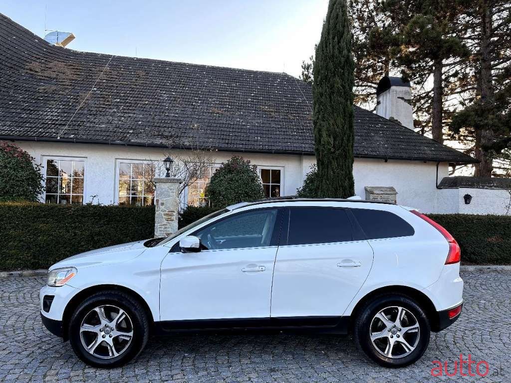 2010' Volvo XC60 photo #2