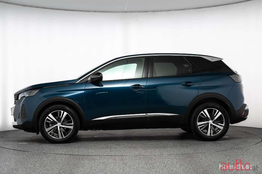 2024' Peugeot 3008 photo #3