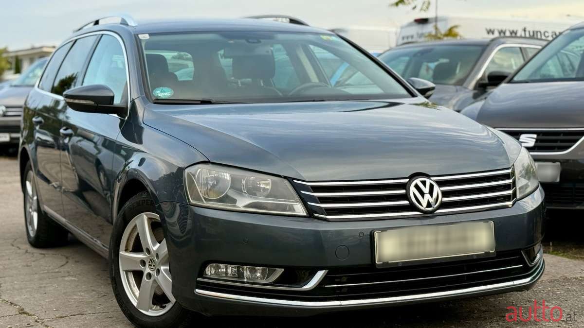 2013' Volkswagen Passat photo #3