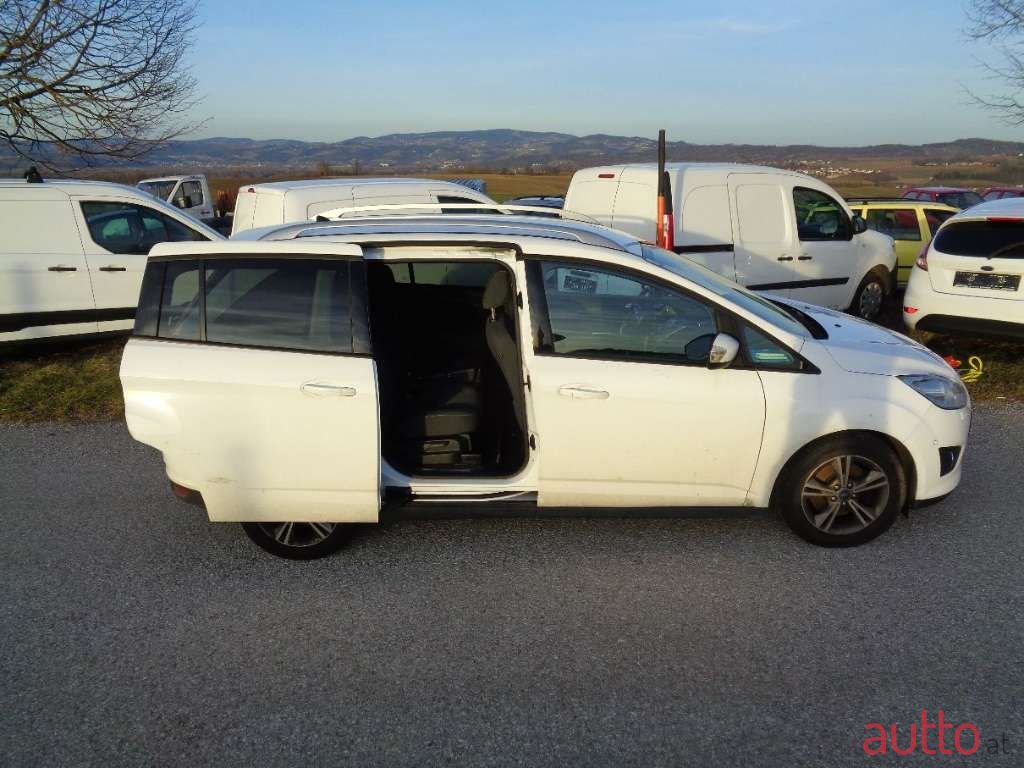 2015' Ford C-MAX photo #5