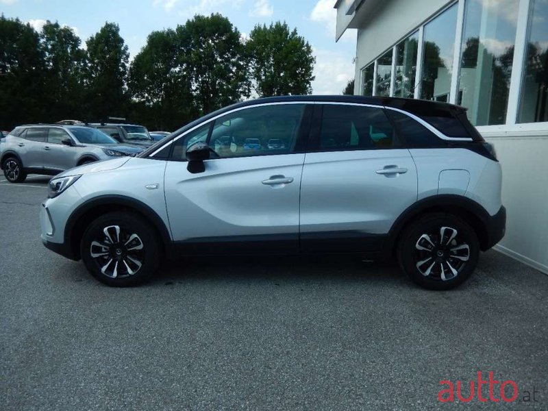 2024' Opel Crossland photo #4