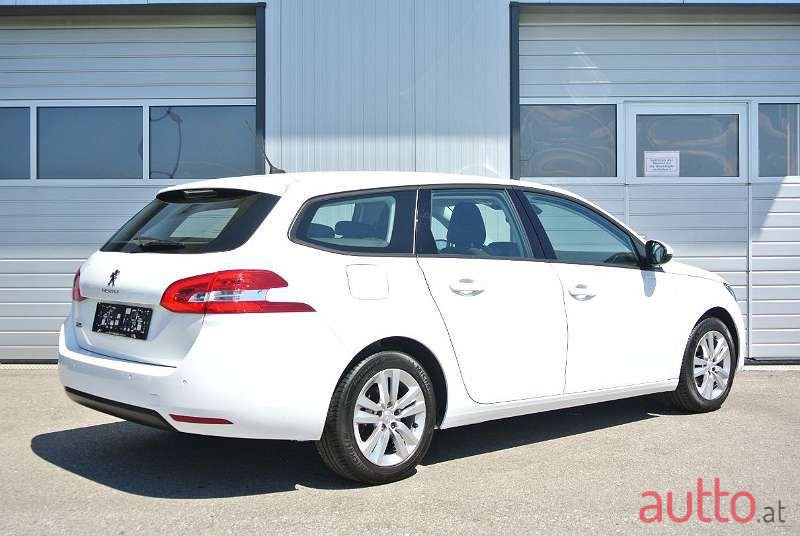 2018' Peugeot 308 photo #4