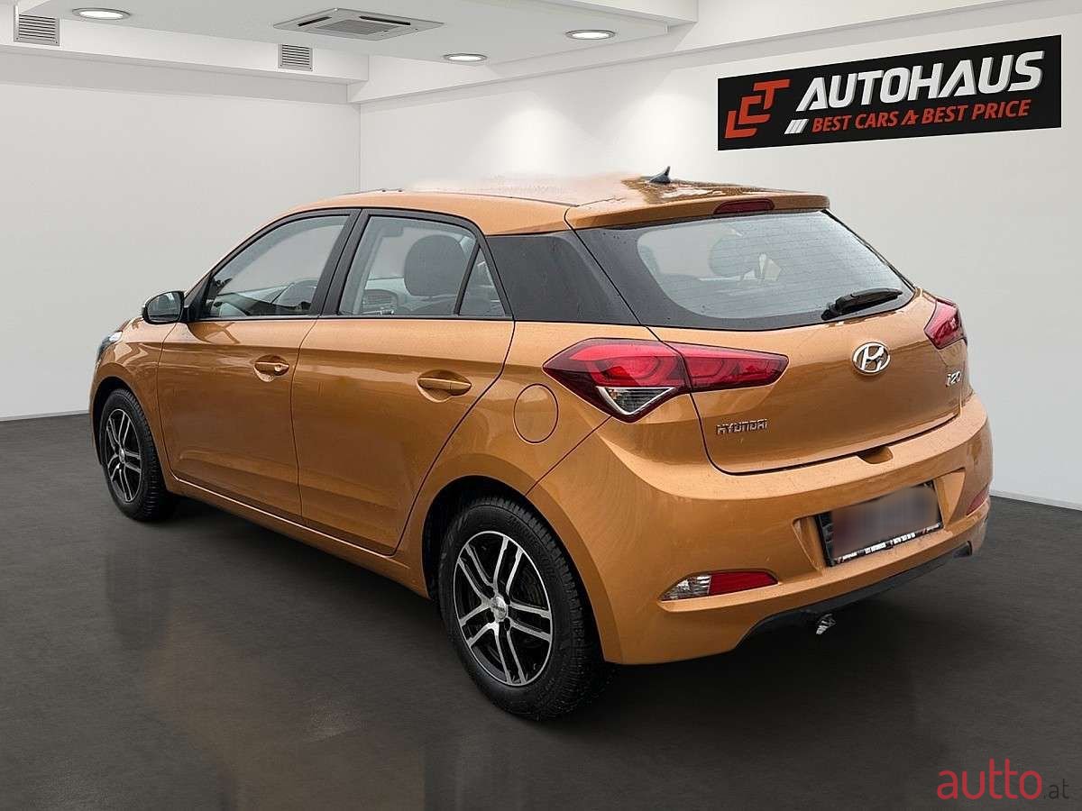 2015' Hyundai i20 photo #3