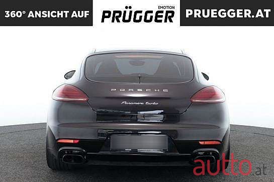 2013' Porsche Panamera photo #5