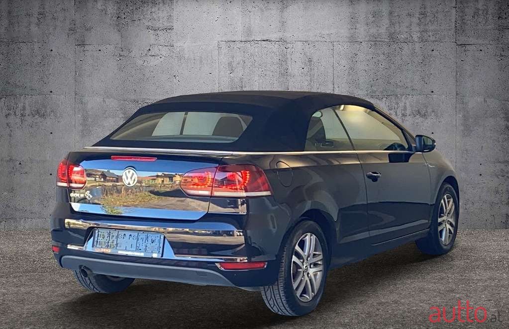 2012' Volkswagen Golf photo #4