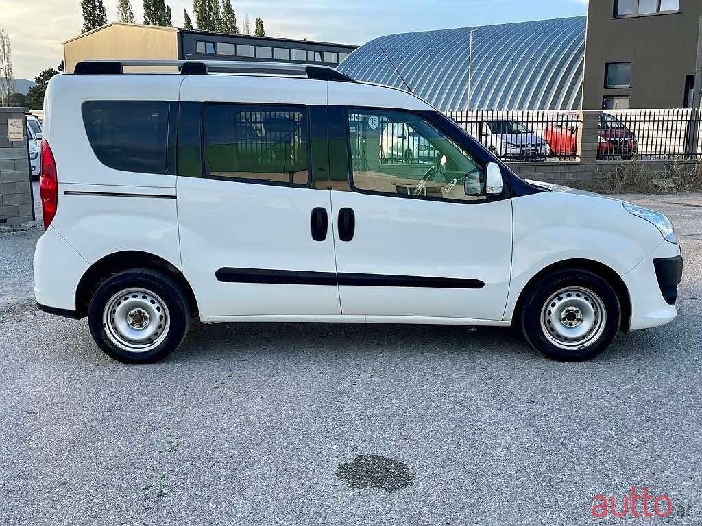 2013' Fiat Doblo photo #4