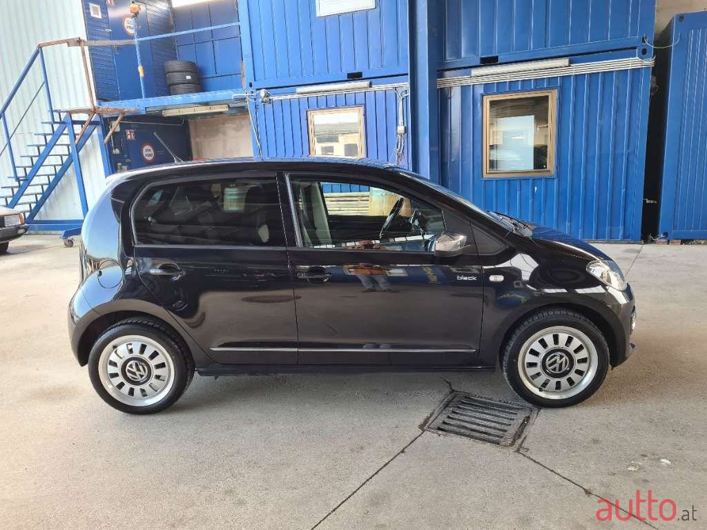 2014' Volkswagen Up! photo #4